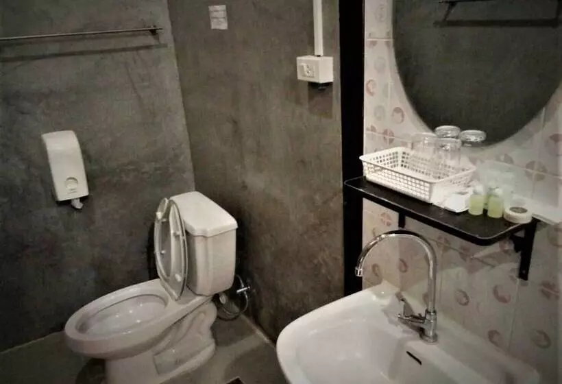 هتل Riverpool Resort