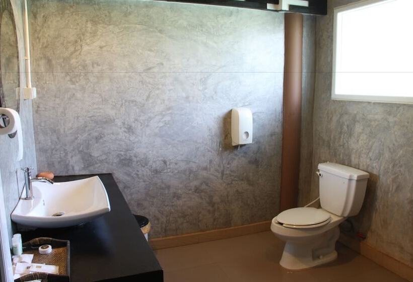 فندق Riverpool Resort