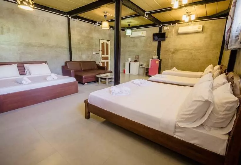 هتل Riverpool Resort