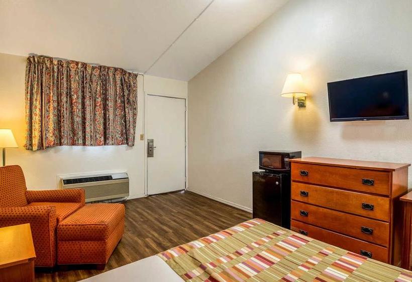 호텔 Rodeway Inn Oakley