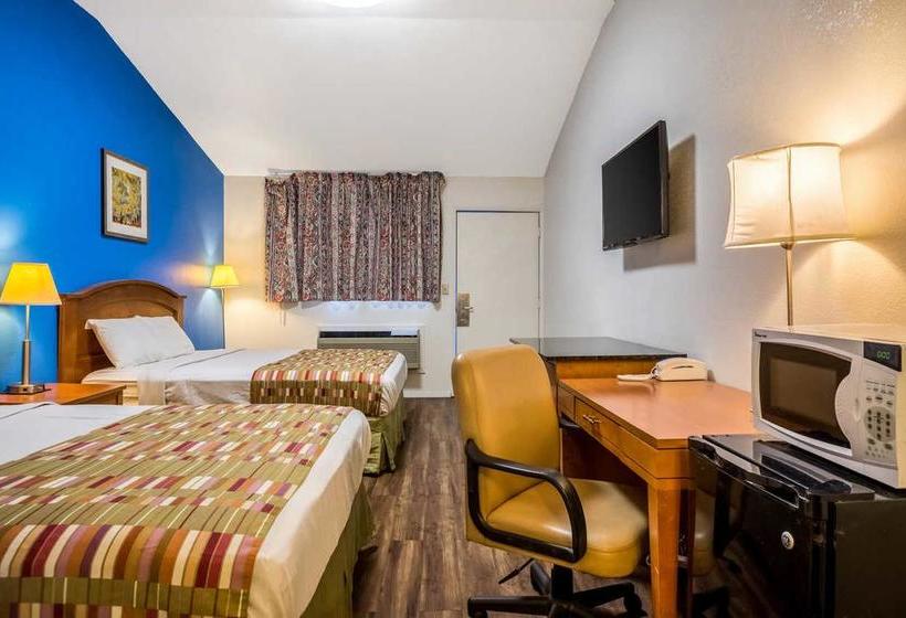 호텔 Rodeway Inn Oakley