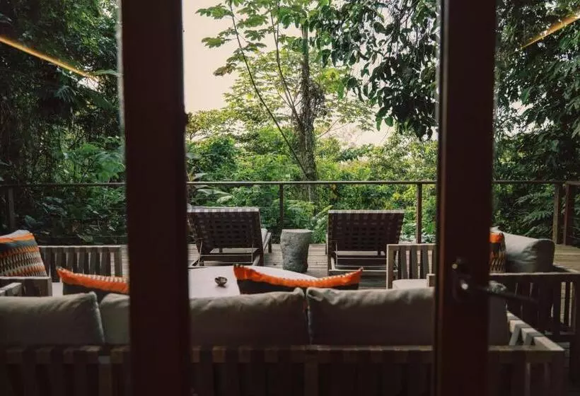 هتل Sundy Praia Lodge