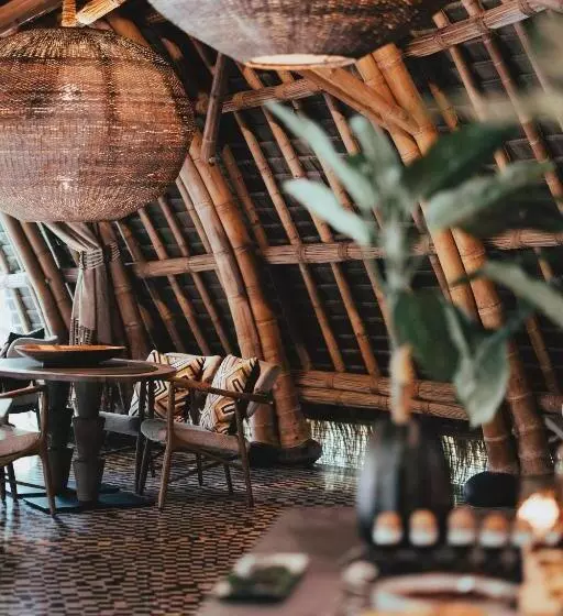 هتل Sundy Praia Lodge