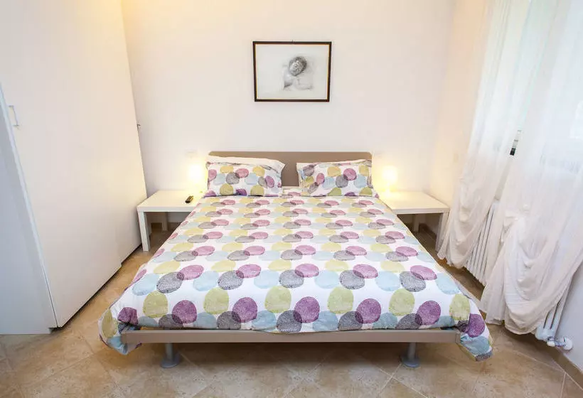 La Bilaia " Rooms On The Hills & Breakfast At Local Bars"  Servizio Camere In Collina Con Colazione