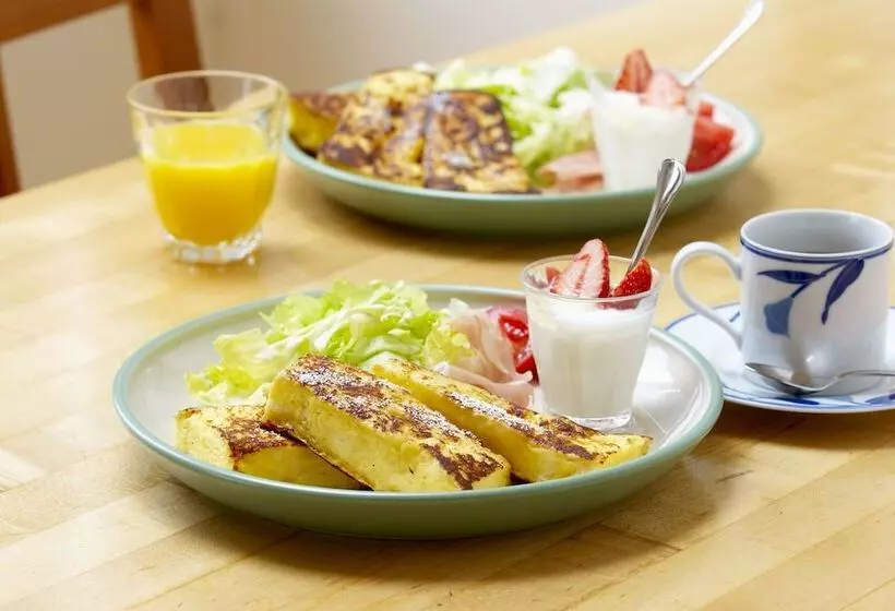 Majatalo Blue In Green