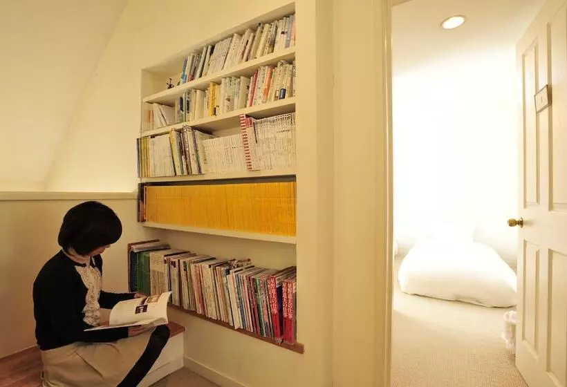 Majatalo Blue In Green