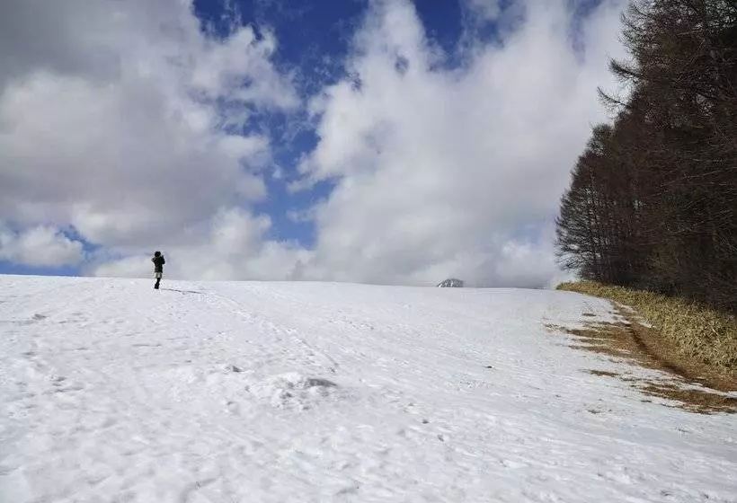 Majatalo Blue In Green