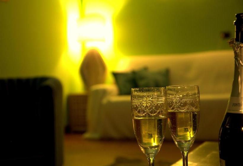 بنسيون Residenza D Epoca Malatesta Iv