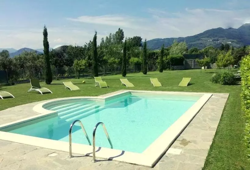 Villa In Lucca