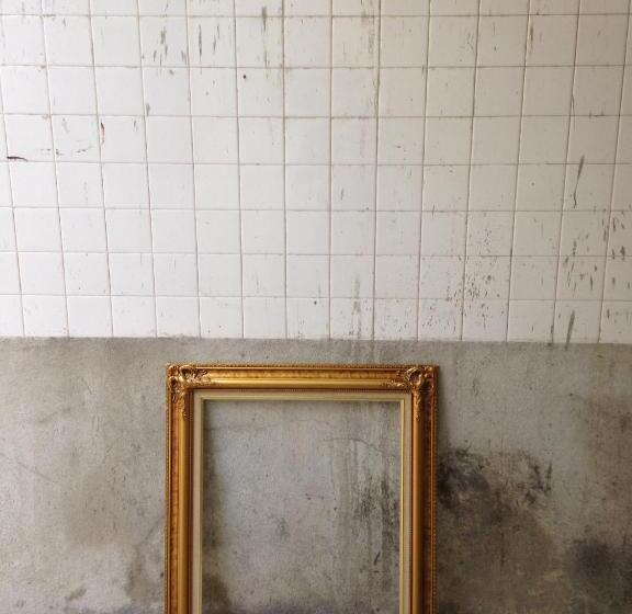 The Frame Guesthouse   Hostel