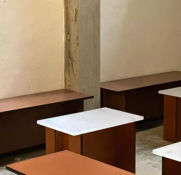 The Frame Guesthouse   Hostel