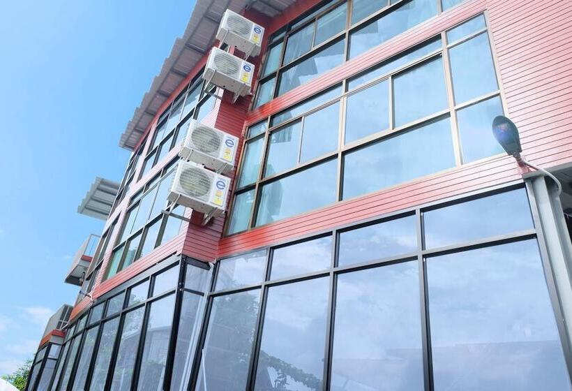 فندق A Plus Deluxe