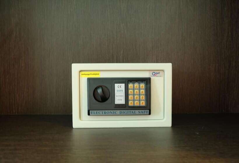 فندق A Plus Deluxe