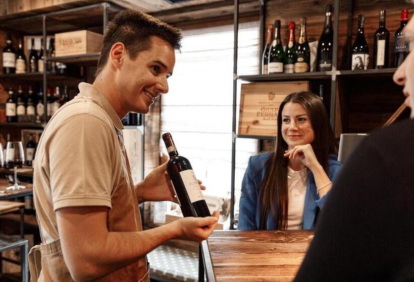 호텔 Al Bivio Pizzeria, Pool & Sauna