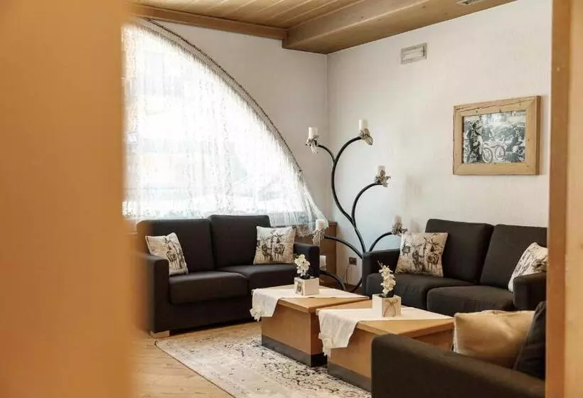 ホテル Al Bivio   Pizzeria, Pool & Sauna