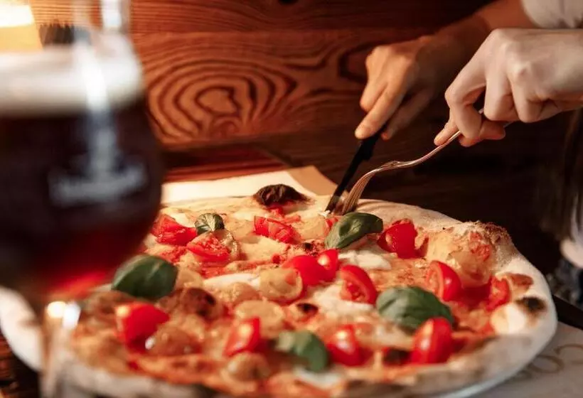 ホテル Al Bivio   Pizzeria, Pool & Sauna