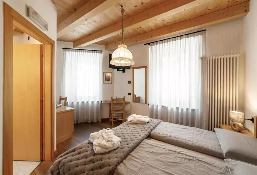 ホテル Al Bivio   Pizzeria, Pool & Sauna