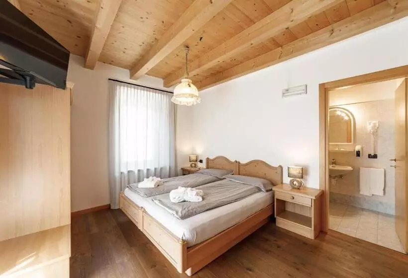 ホテル Al Bivio   Pizzeria, Pool & Sauna