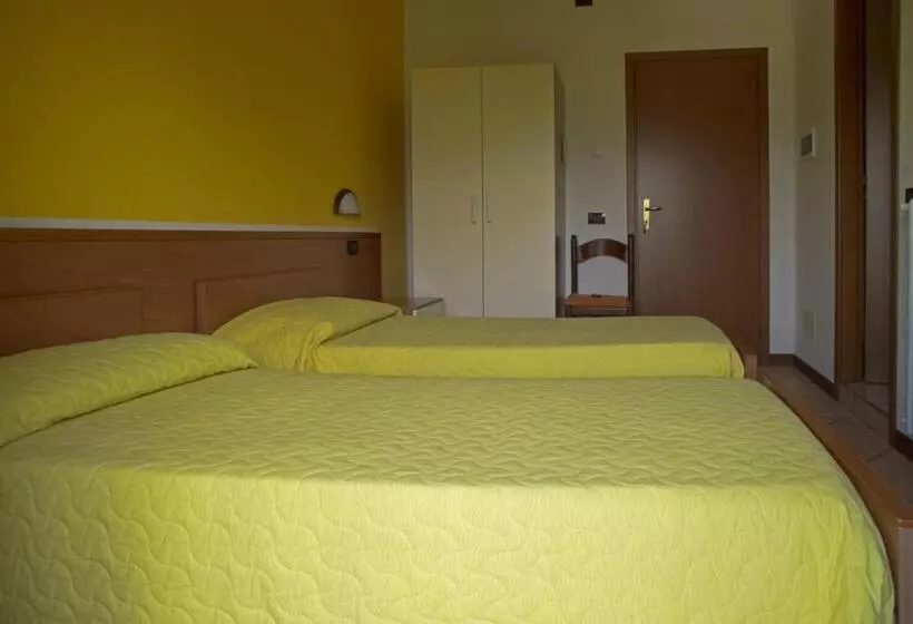 Hotelli Albergo Ristorante Innocenti