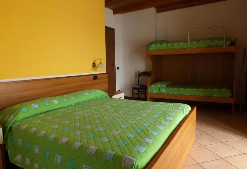 Hotelli Albergo Ristorante Innocenti