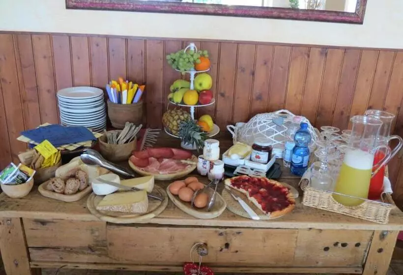 Hotelli Albergo Ristorante Innocenti