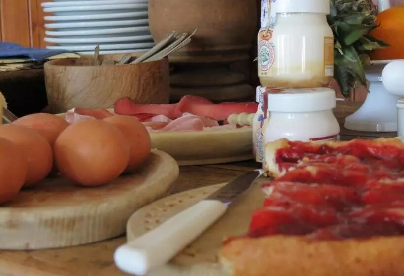 Hotelli Albergo Ristorante Innocenti