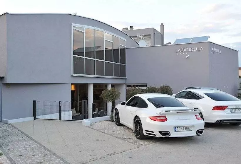 هتل Apartments & Rooms Lavandula Exclusive