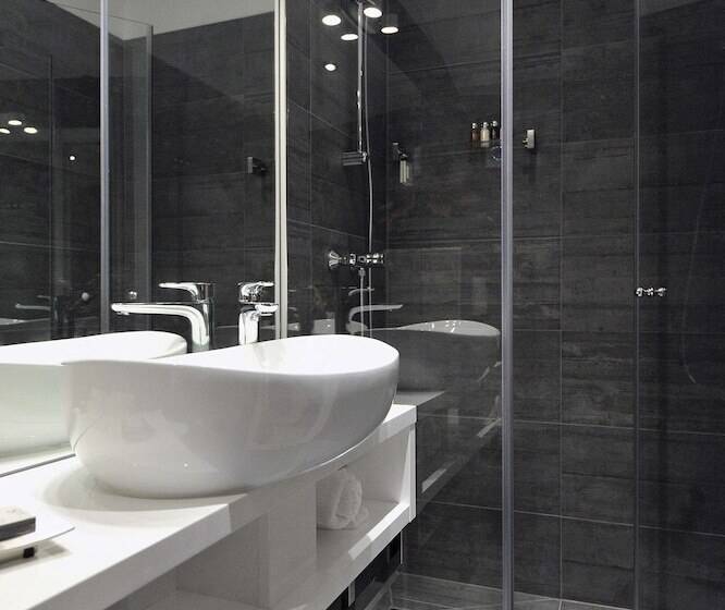 ホテル Apartments & Rooms Lavandula Exclusive