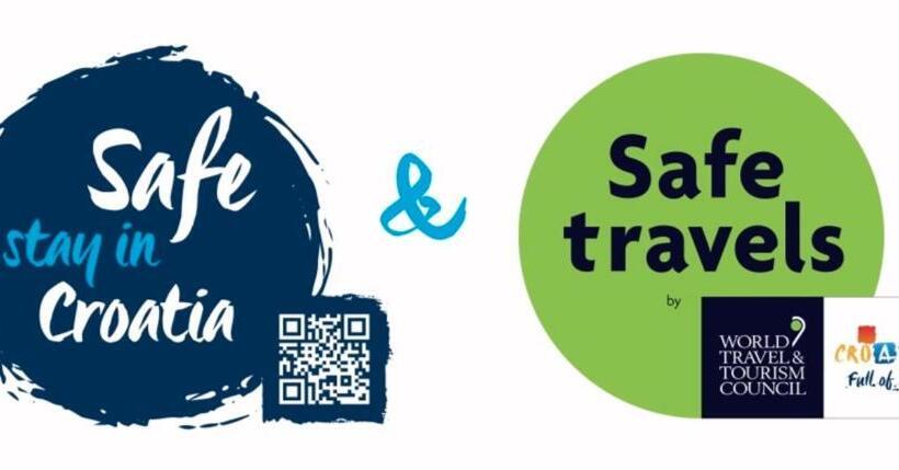 ホテル Apartments & Rooms Lavandula Exclusive