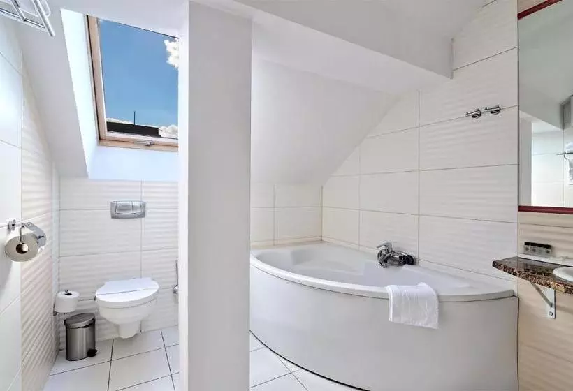 Centuria Hotel & Natural Spa