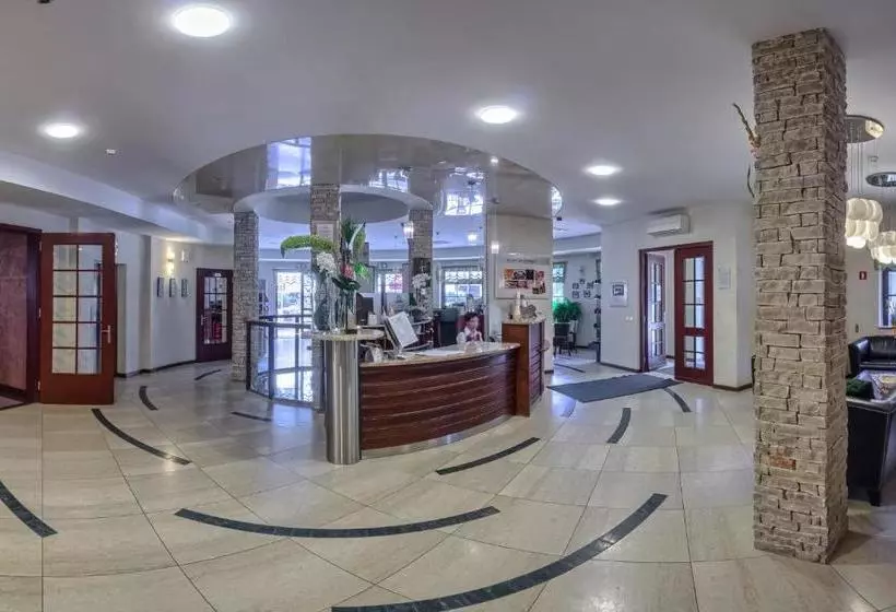 Centuria Hotel & Natural Spa