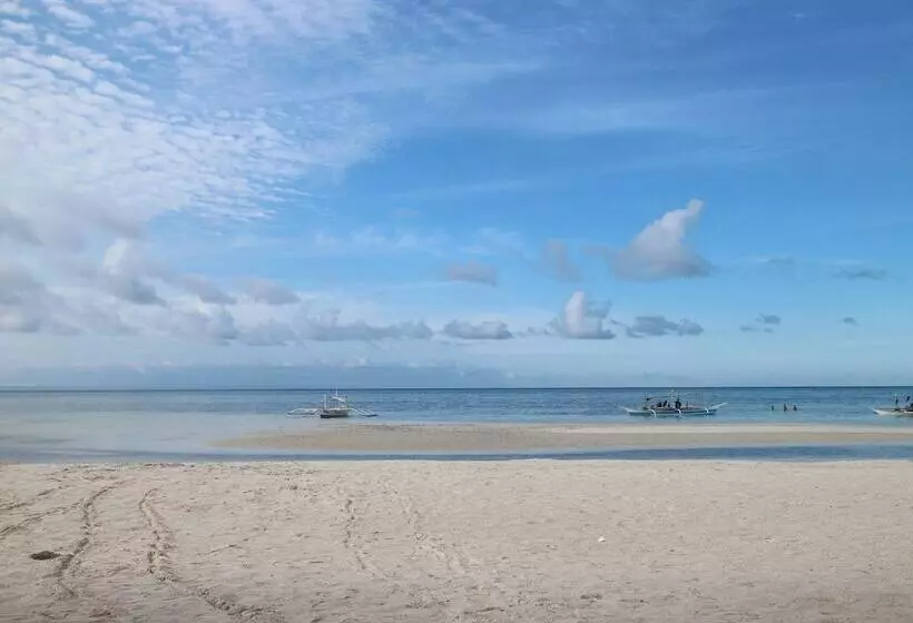 ホテル La Playa Estrella Beach Resort