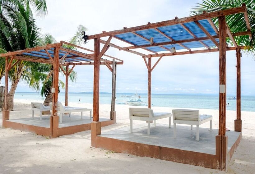 Отель La Playa Estrella Beach Resort