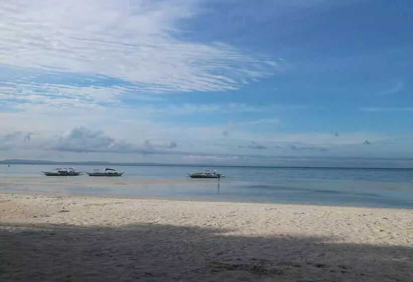 ホテル La Playa Estrella Beach Resort