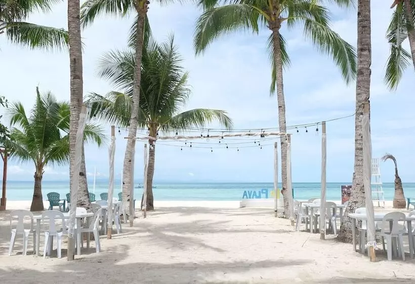 ホテル La Playa Estrella Beach Resort