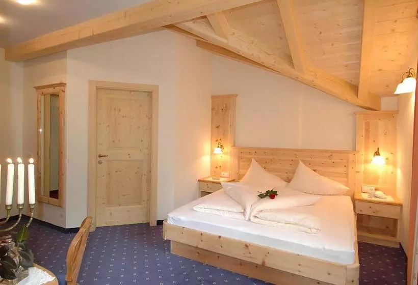 ホテル Landgasthof Lärchenwald