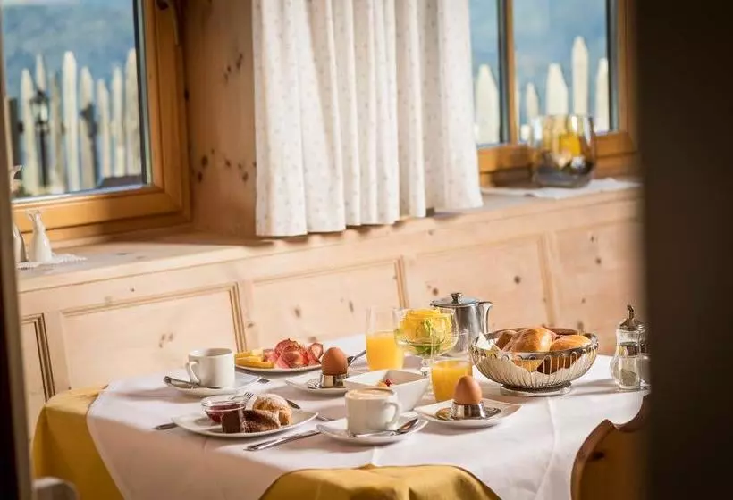 ホテル Landgasthof Lärchenwald