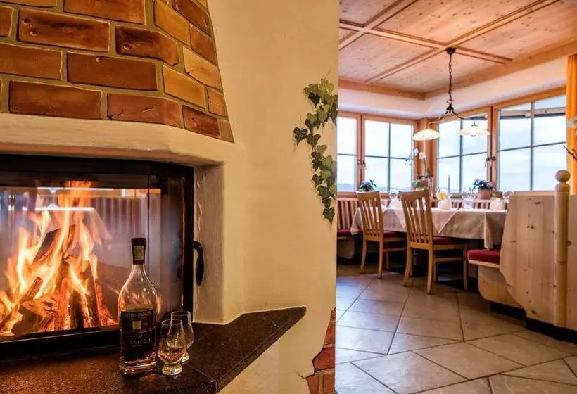 ホテル Landgasthof Lärchenwald