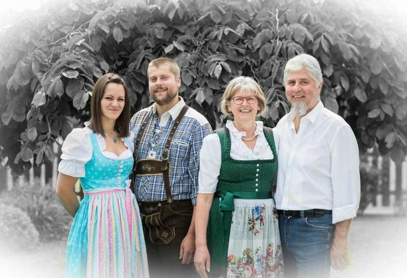 Отель Landgasthof Lärchenwald