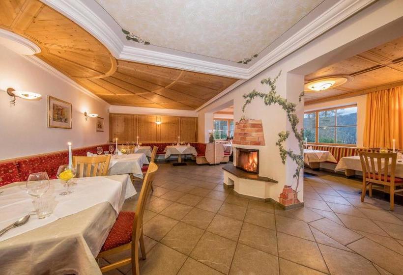 Отель Landgasthof Lärchenwald