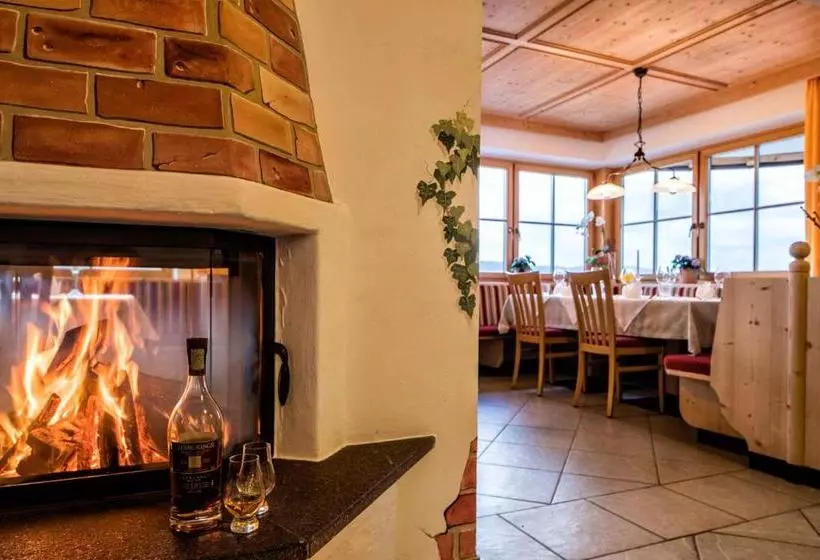 ホテル Landgasthof Lärchenwald