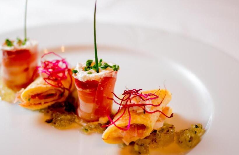 Отель Langeshof