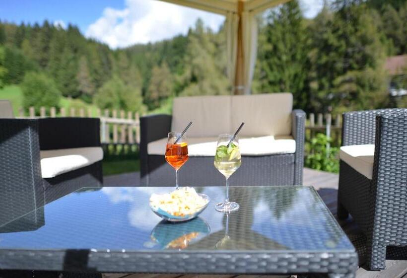 Отель Langeshof