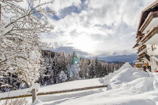 Отель Langeshof