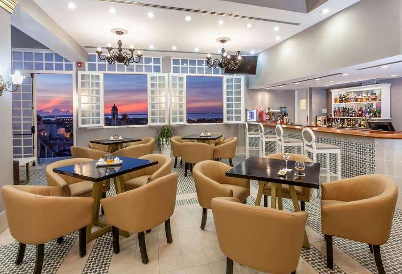 هتل Melia San Carlos