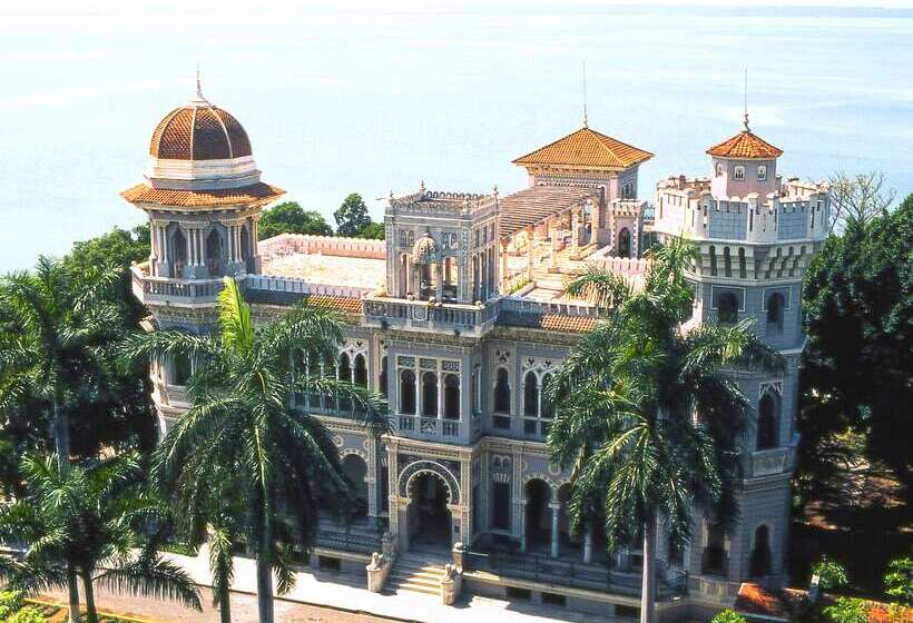 هتل Melia San Carlos