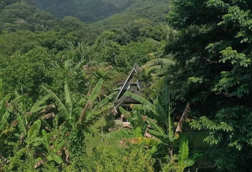 هتل Pension Les Trois Cascades