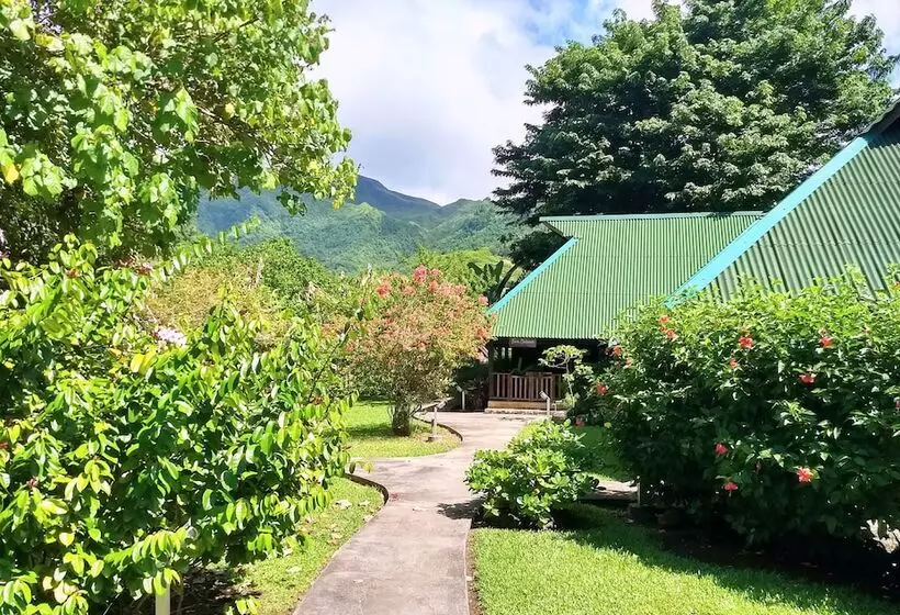 هتل Pension Les Trois Cascades