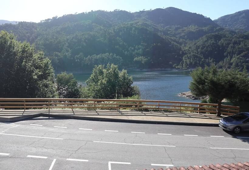 پانسیون Cantinho Das Oliveiras