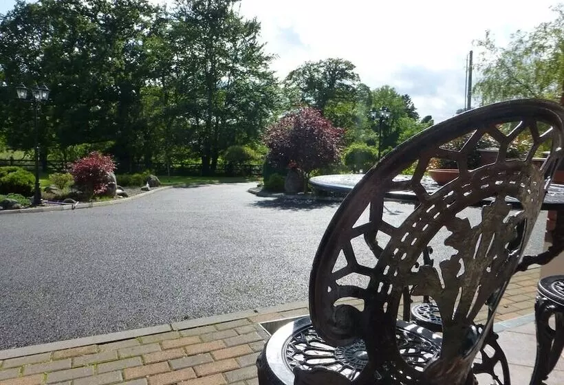 Aamiaismajoitus (B&B) Plantation Lodge